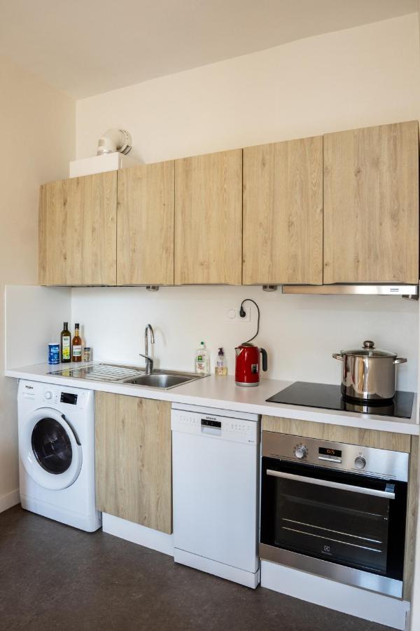 Bel Appartement, Bien Equipe Et Confortable Dans Le Centre Historique Fougères Eksteriør bilde